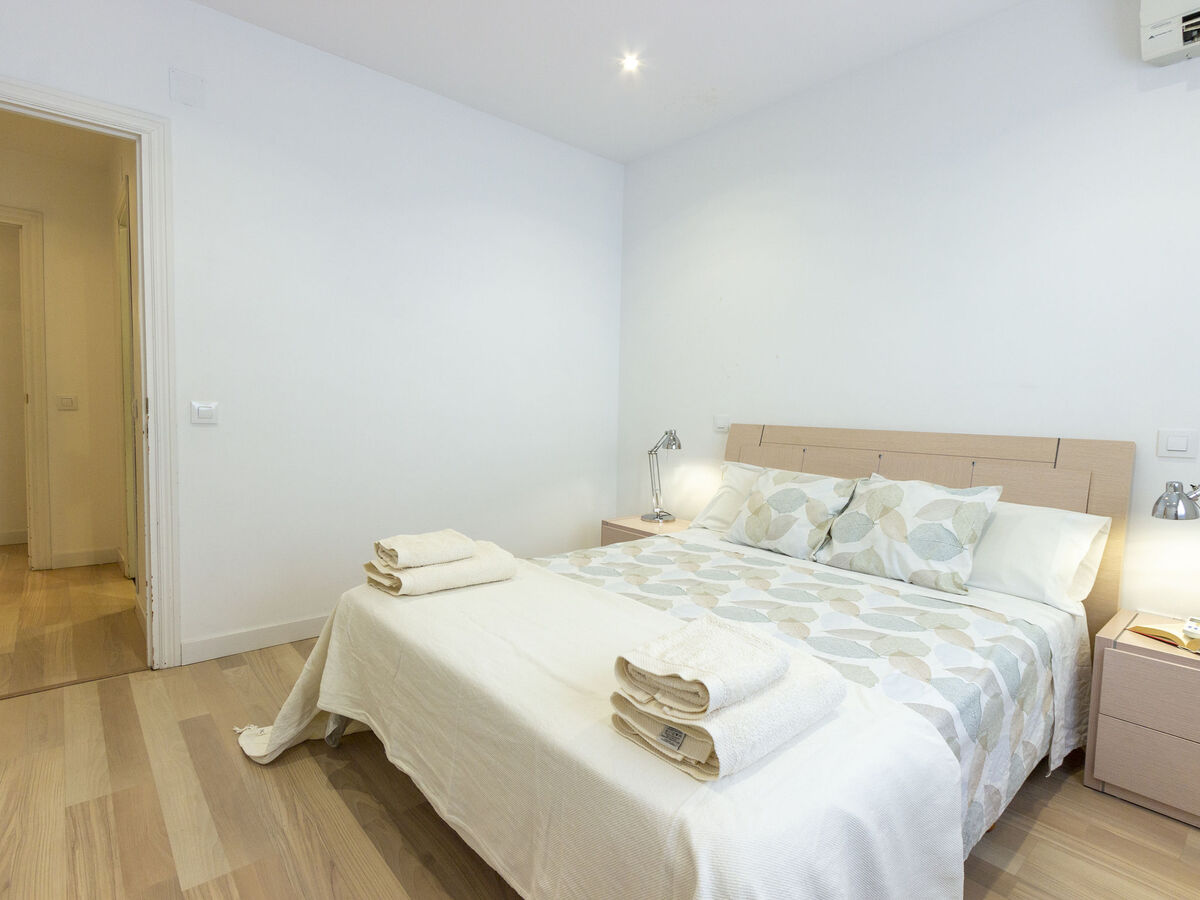 Appartement 80 m² Chamartin, 2 chambres, métro à 200 m - Photo 16