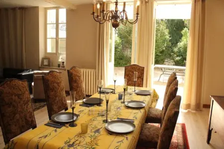 Maison 4 chambres Bouix, jardin clos pour 9 personnes : photo 3