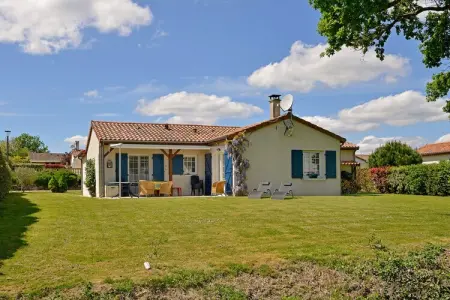 Location villa à Vasles