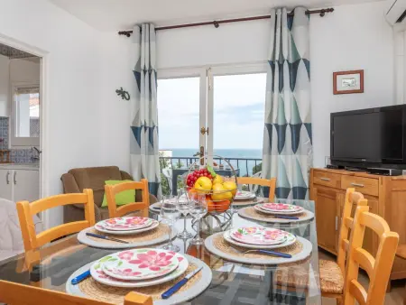 Geranis – Appartement 70 m² vue mer à Llançà : photo 3