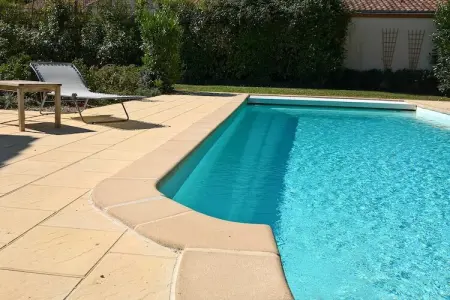 Bourg Est 3, Villa avec jardin près de beau terrain de golf - Photo 3