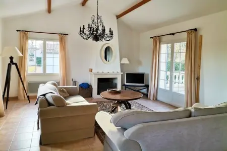 Bourg Est 3, Villa avec jardin près de beau terrain de golf - Photo 18