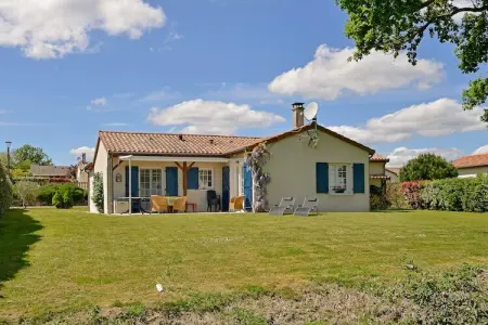 Location villa à Vasles