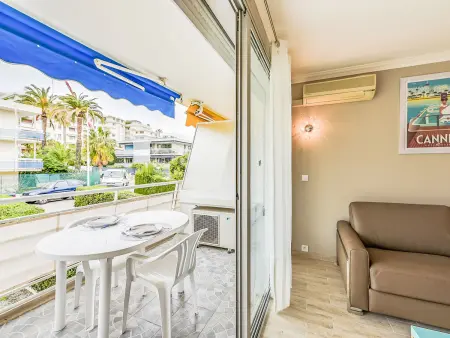 Appartement 2 pièces à 200 m de la plage, Cannes : photo 3