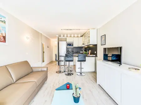 Appartement 2 pièces à 200 m de la plage, Cannes : photo 9
