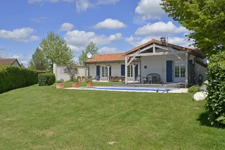 Location villa à Vasles
