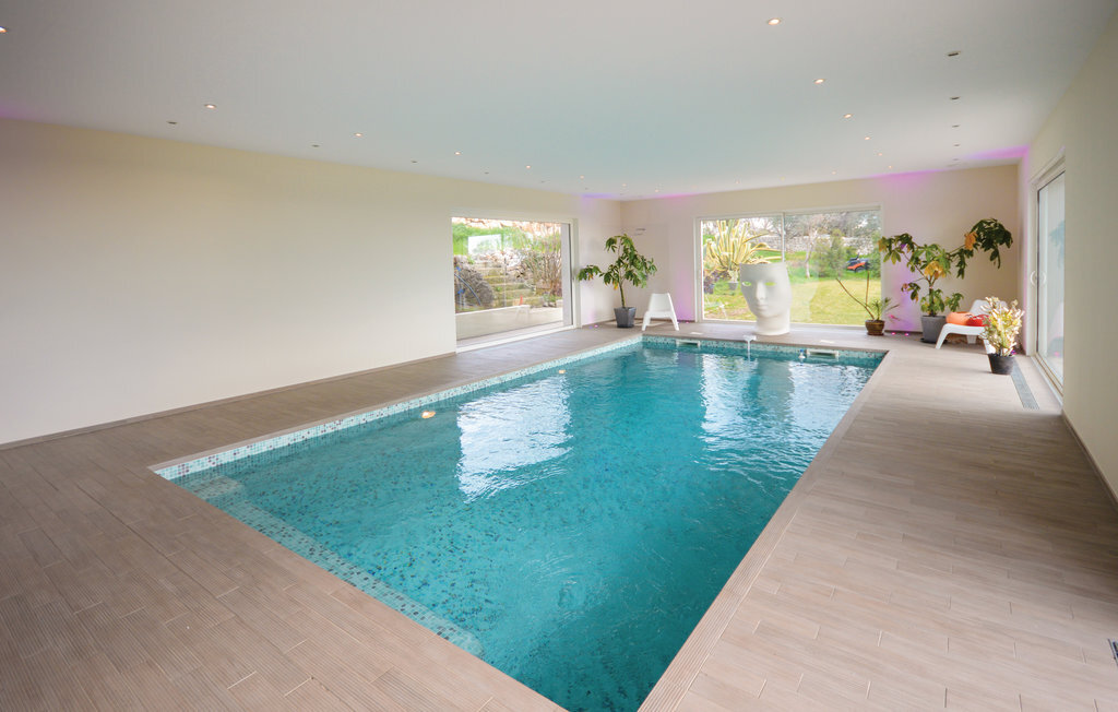 Maison 1900 piscine intérieure chauffée, vue mer - Photo 11