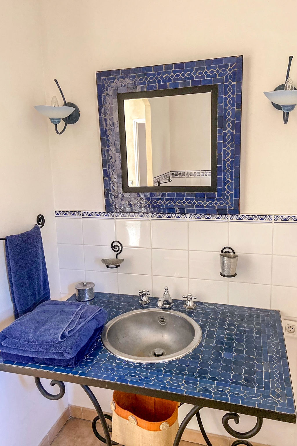 Maison Les Ocres – 230 m² avec piscine à Roussillon - Photo 5