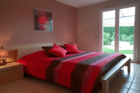 Villa spacieuse avec piscine - Photo 10