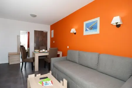 Location appartement à SETE, Retraite côtière élégante
