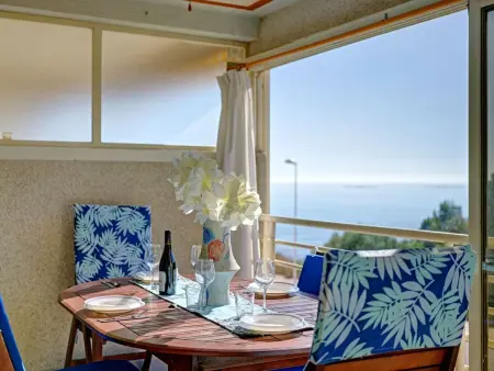 Appartement Zeus – vue mer, piscine, à 100 m de la crique : photo 2