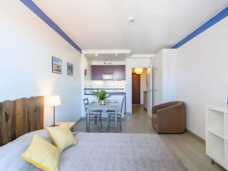 Studio 25 m² Feodorowka, 400 m de la plage : photo 3