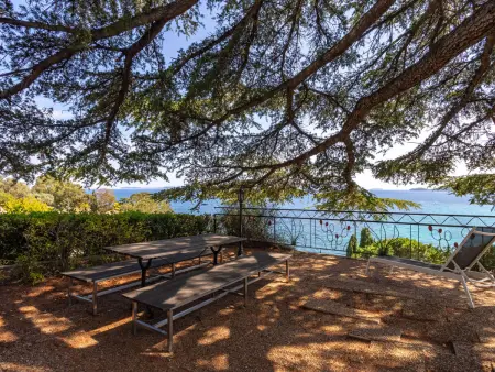 Les Floralies II – Appartement avec vue mer au Lavandou : photo 13