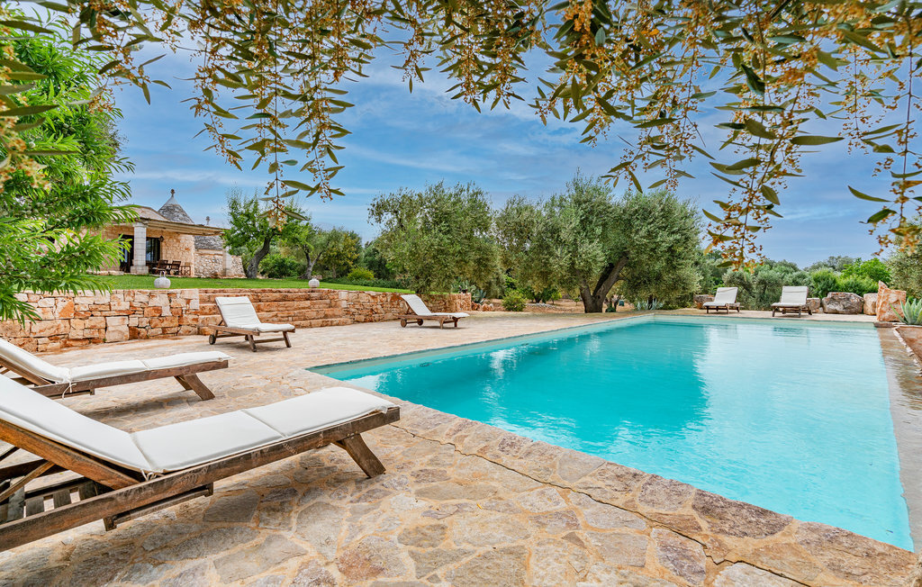 Trullo typique avec piscine privée à Ostuni - Photo 1
