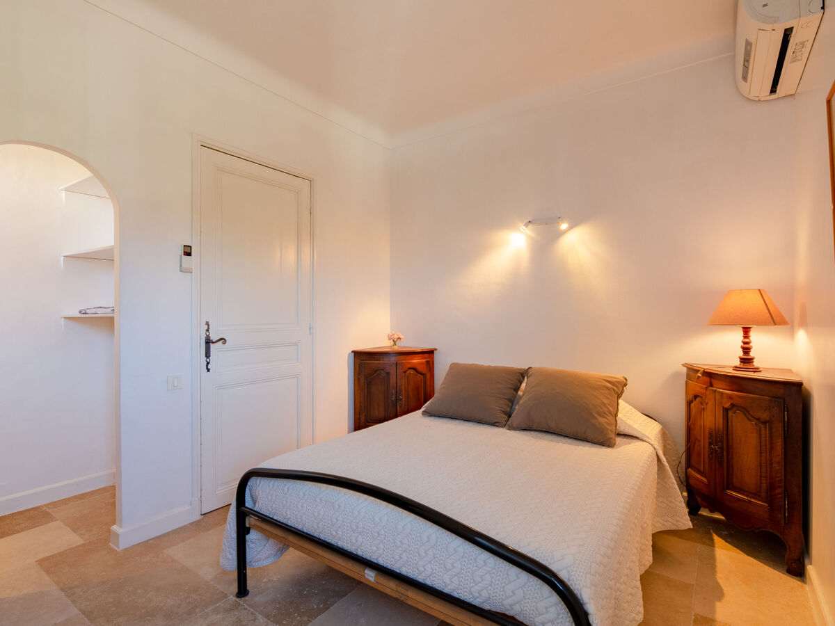 Villa Cyrnos – Maison 8 pers., piscine, centre Sainte-Maxime - Photo 14