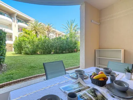 Le Cesarée – Appartement 2 pièces à Fréjus, 200 m de la mer : photo 4