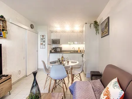 Le Cesarée – Appartement 2 pièces à Fréjus, 200 m de la mer : photo 9