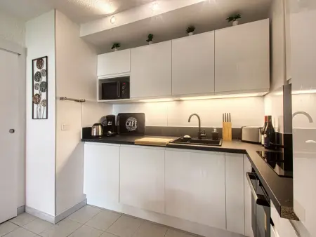 Le Cesarée – Appartement 2 pièces à Fréjus, 200 m de la mer : photo 14