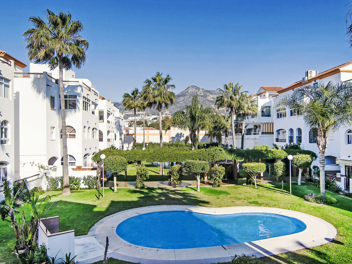 Appartement Los Nadales à Benalmádena, terrasse vue piscine - Photo 29