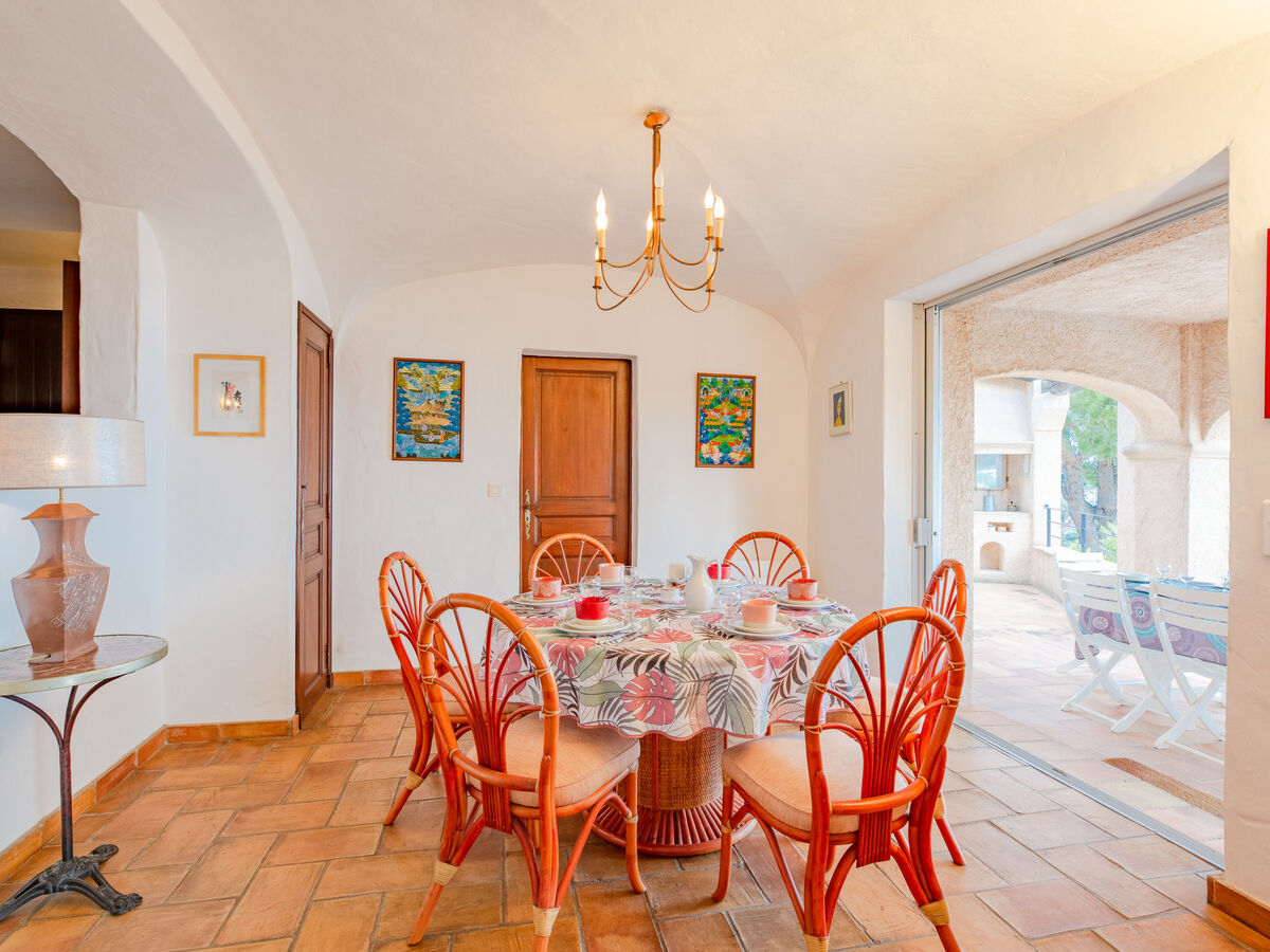 Villa La Sianne : 8 pers, piscine et vue mer à Sainte-Maxime - Photo 8