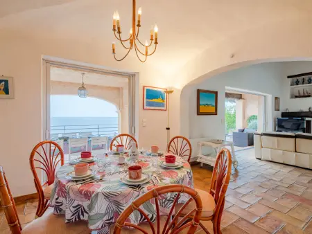 Villa La Sianne : 8 pers, piscine et vue mer à Sainte-Maxime - Photo 8