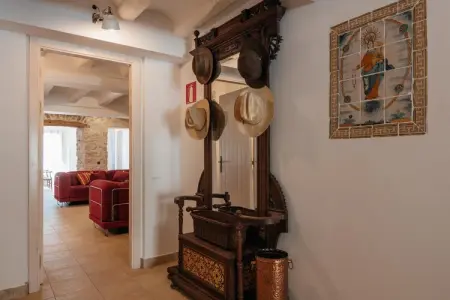 Vila Argençola, maison XIe siècle 14 pers., nature pure : photo 7