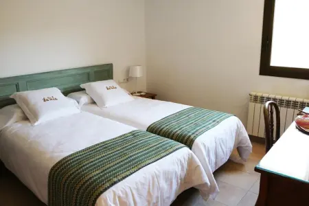 Vila Argençola, maison XIe siècle 14 pers., nature pure : photo 15