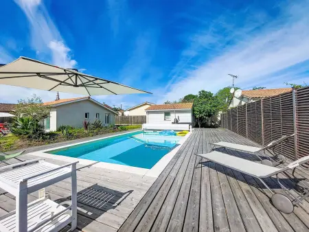 Maison Mon Poussin – piscine privée à 10 km de la mer - Photo 1