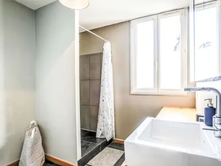 Appartement Grands Degrès, 4e étage à 100 m de la mer : photo 10
