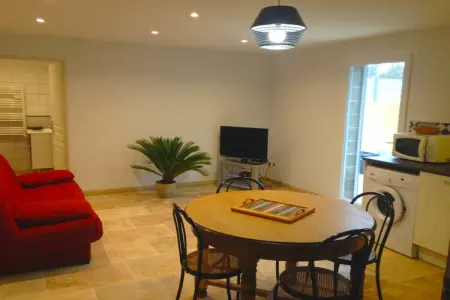 Gîte plain-pied avec piscine aux portes de Faucon : photo 3