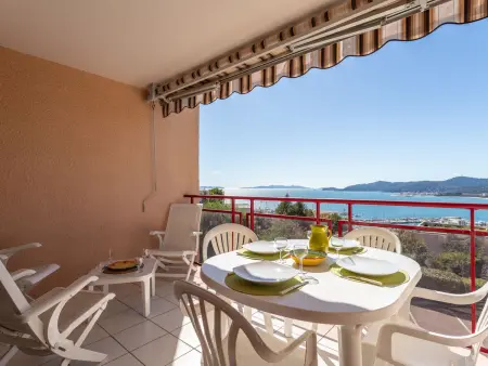Les Mandariniers – Apt 4 pers. avec balcon vue mer : photo 2