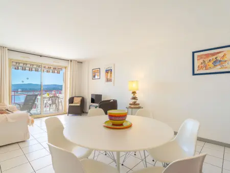 Les Mandariniers – Apt 4 pers. avec balcon vue mer : photo 4