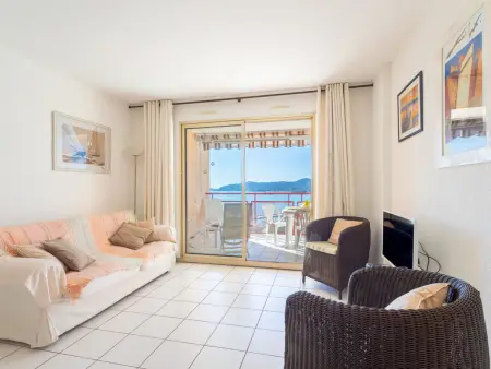 Les Mandariniers – Apt 4 pers. avec balcon vue mer : photo 6