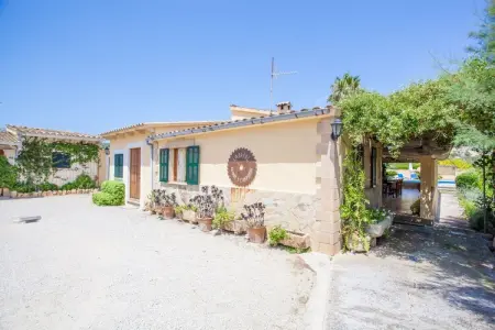 Villa La Sort Llarga à Pollença, piscine et porche jeux : photo 33