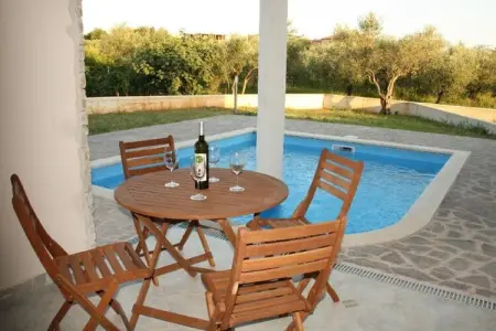 Holiday Home Rosie 2, Maison à Novigrad avec piscine privée - Photo 13