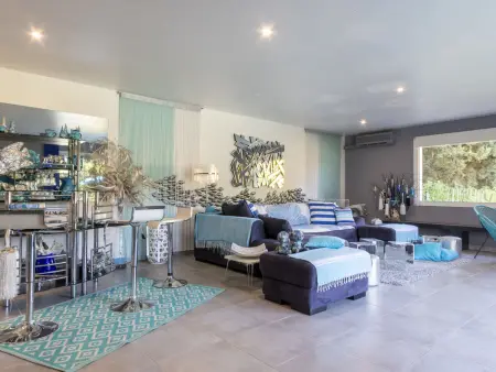 Maison 2 pièces avec piscine privée à Châteaurenard : photo 8