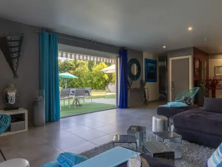 Maison 2 pièces avec piscine privée à Châteaurenard : photo 10