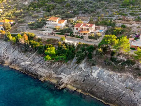 Maison Borovina avec piscine privée, vue mer à Korčula : photo 2