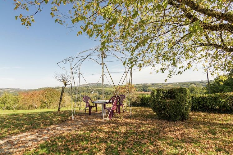 Le Rouvet, maison du XVIe siècle à Brignac-la-Plaine - Photo 4
