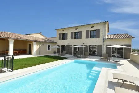 Location villa à Uzès   Garrigues Sainte Eulalie, Retraite ensoleillée dans une villa à Uzès