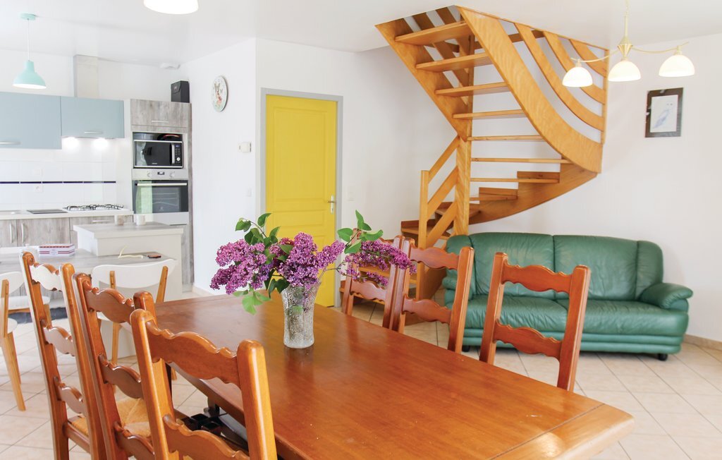 Maison 4 chambres à Saint Roman, 800 m² de jardin - Photo 2