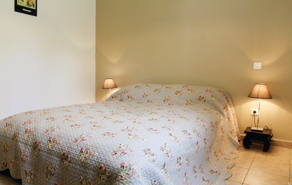 Maison 4 chambres à Saint Roman, 800 m² de jardin - Photo 18