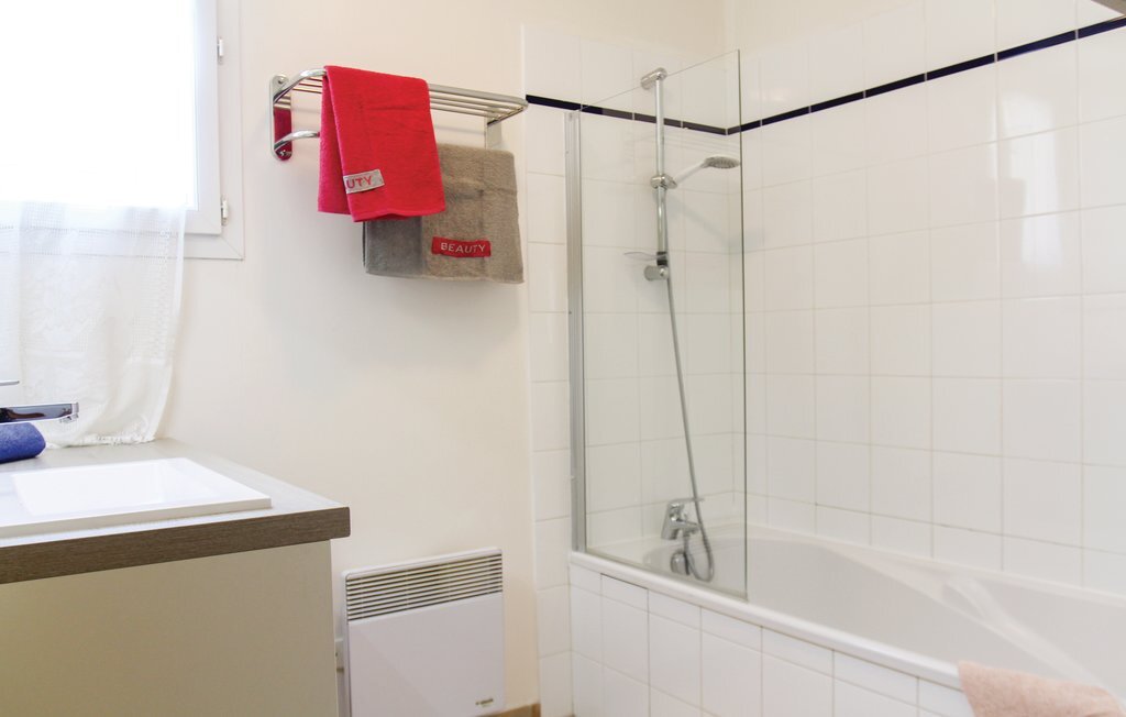 Maison 4 chambres à Saint Roman, 800 m² de jardin - Photo 20