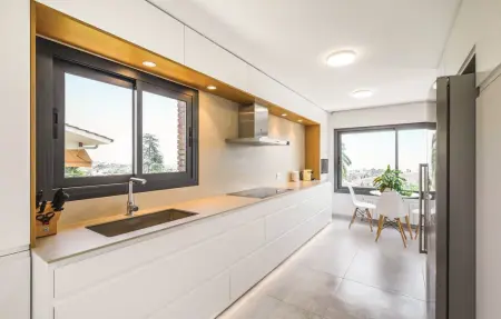 Maison moderne avec piscine privée à Alella : photo 13
