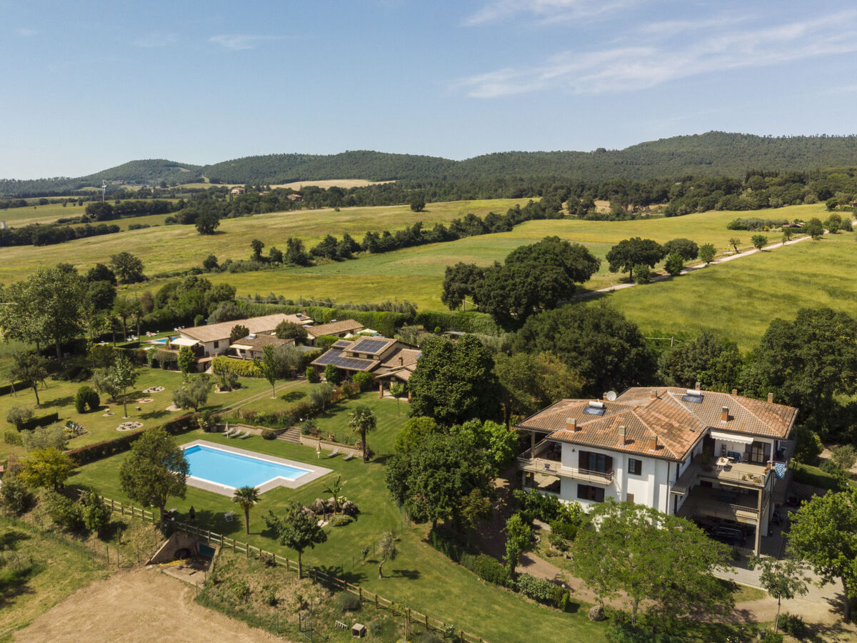 Gîte Rosa Bacara – Lago di Bolsena, piscine à 900 m du lac - Photo 1