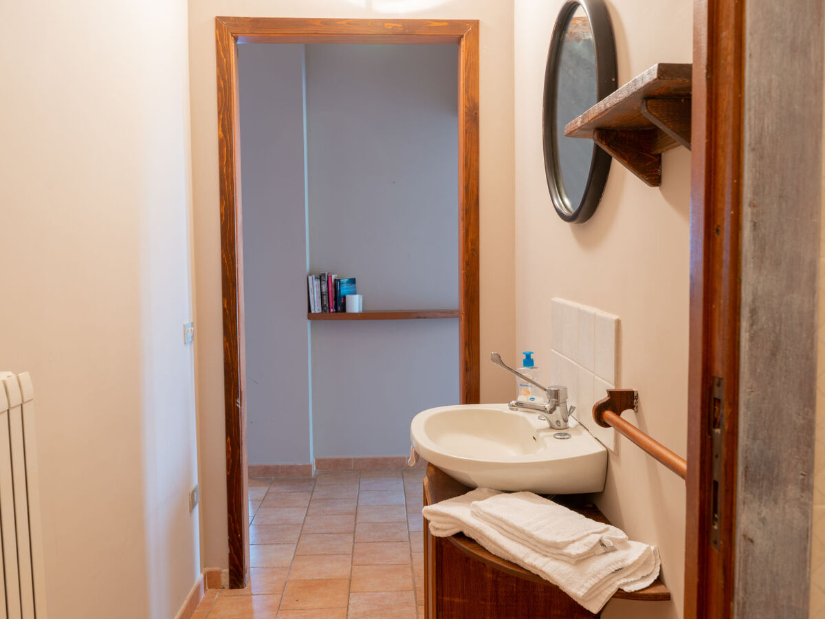 Gîte Rosa Bacara – Lago di Bolsena, piscine à 900 m du lac - Photo 21