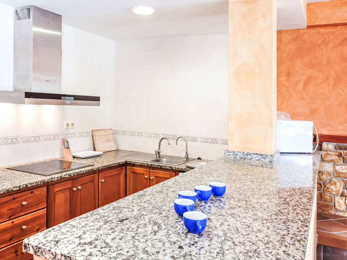 Villa Dorian – piscine privée et jardin clos à 1 km de la mer - Photo 18