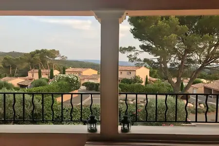 Saumane, Villa à Saumane avec Piscine et Golf - Photo 4