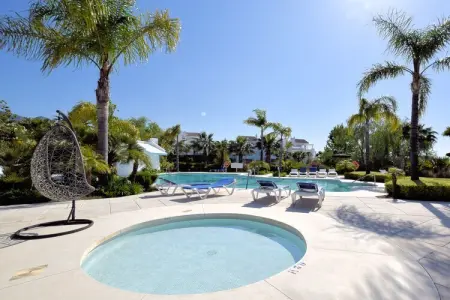 Alcazaba Lagoon, Bel appartement à Estepona avec sauna - Photo 2