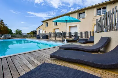 Location maison à Gornac, Séjour à Gornac avec Piscine